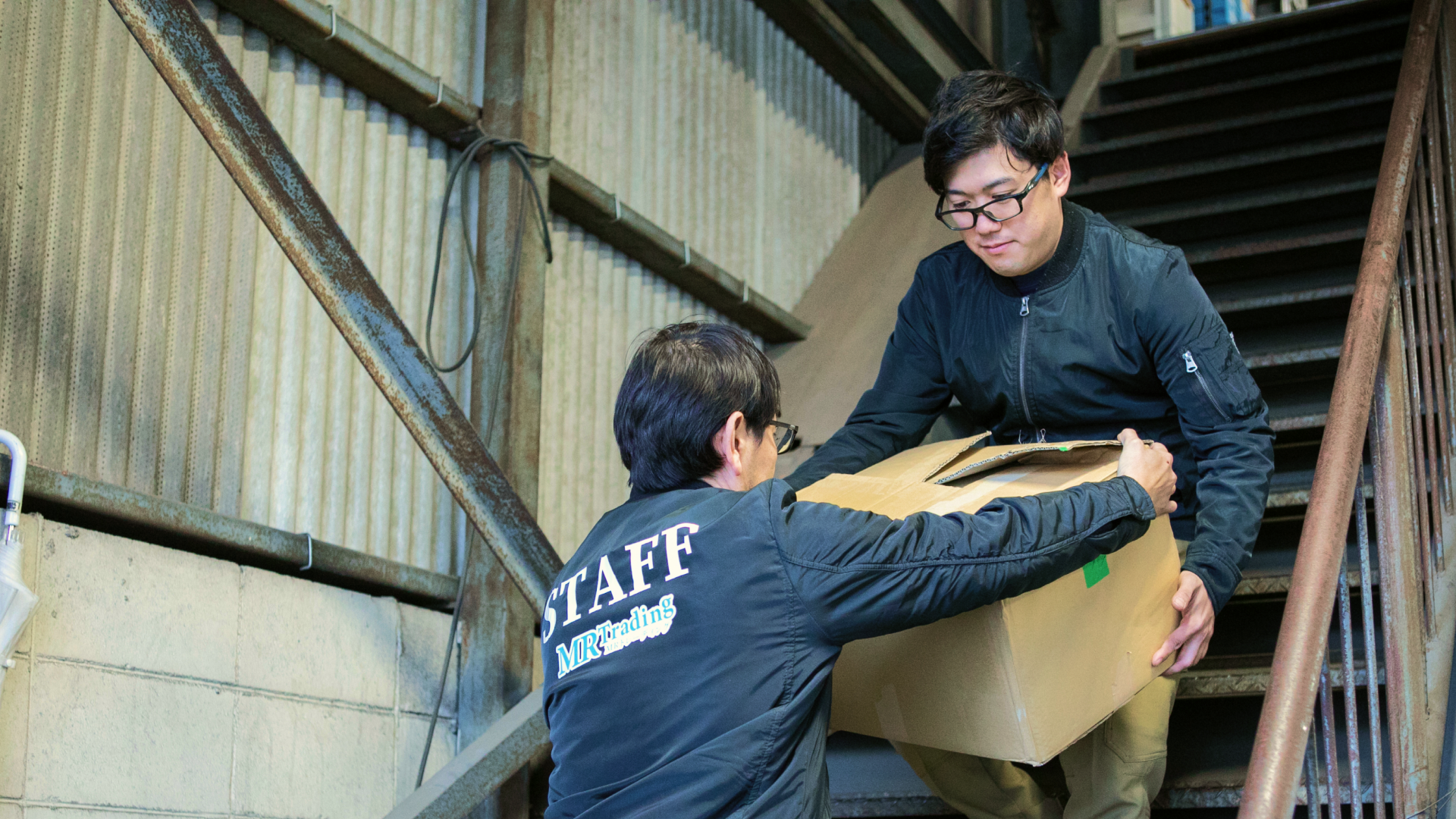 荷物の運び出し